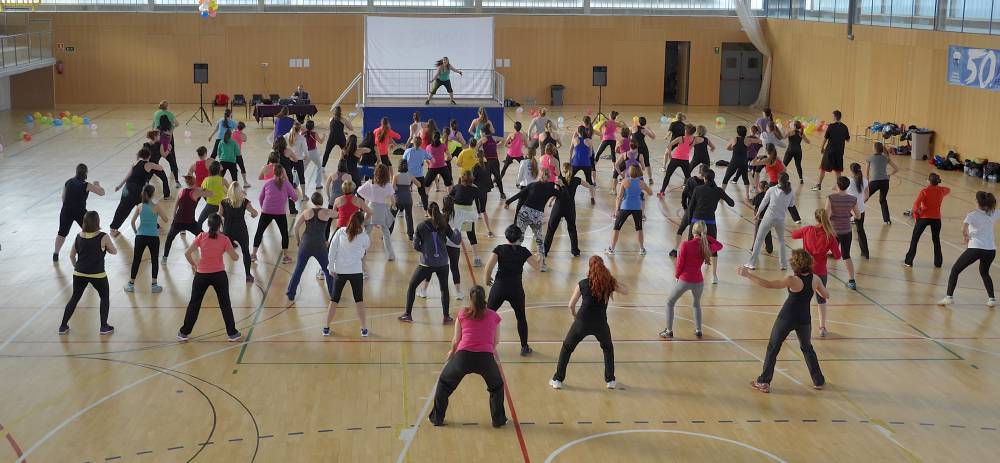 Molt d'èxit a la macro sessió de zumba celebrada al PAV3